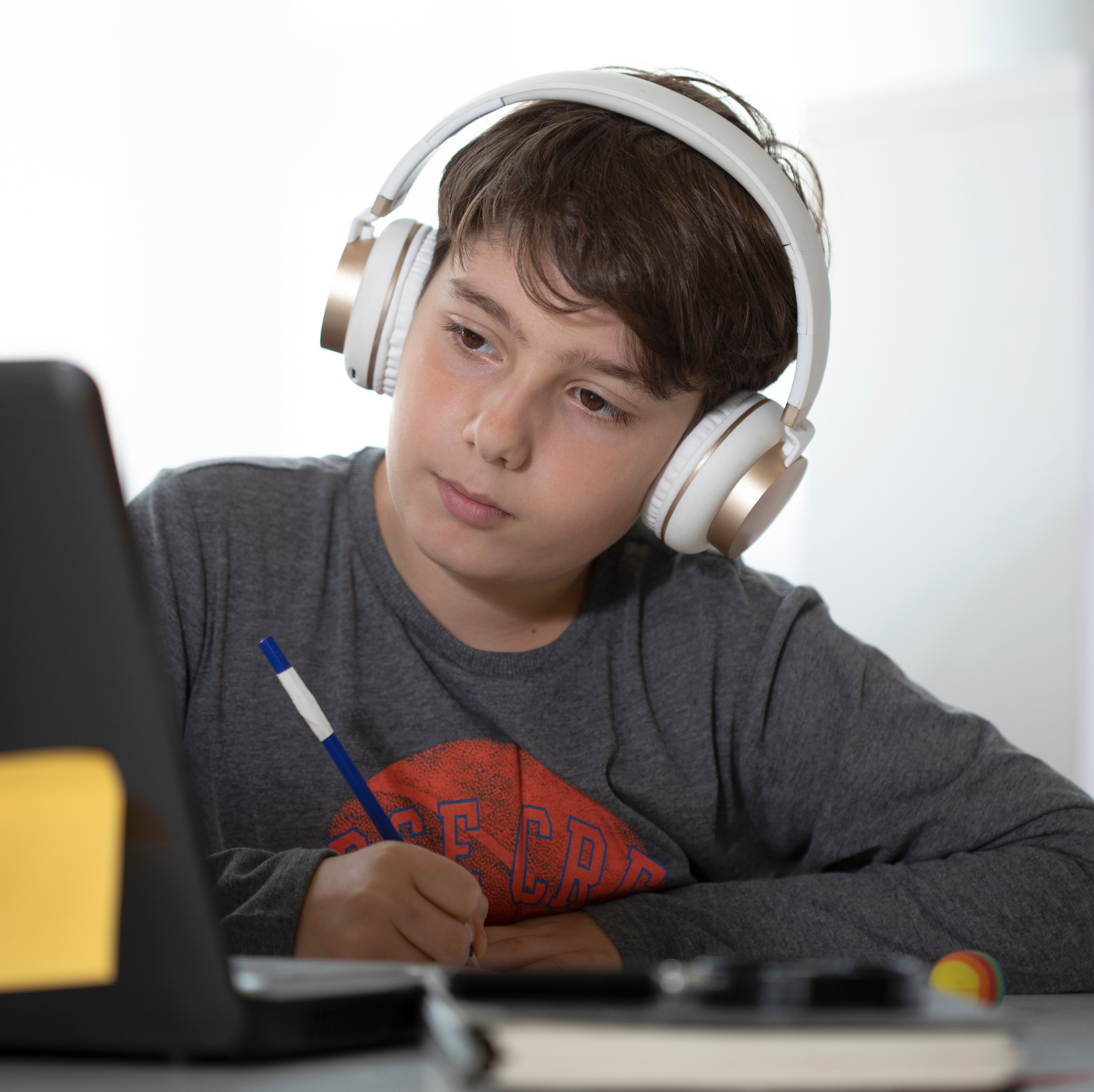 Featured image for “Why Catholic Homeschoolers Should Consider Virtual Learning”